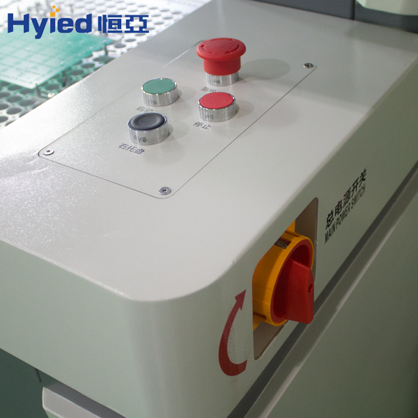 HY-3502T離線式雙工位曲線分板機(jī)